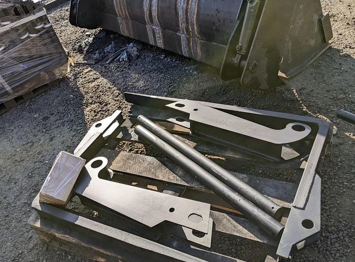 Вилы откидные на ковш фото 2