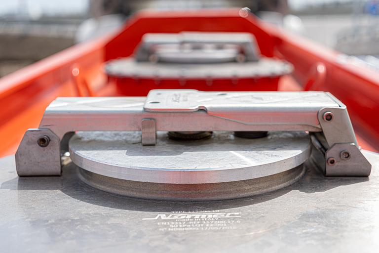 Бензовоз 30 м³ трёхосный 914210 фото 8