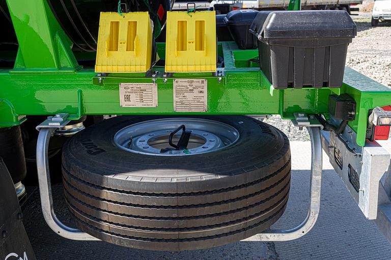 Битумовоз 28 м³ трёхосный 914220-01 фото 4