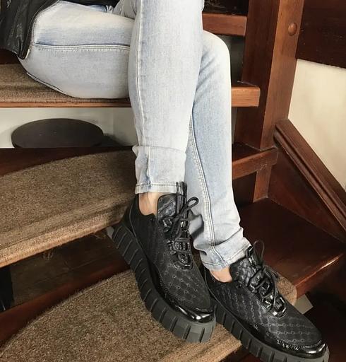 Кроссовки кожаные BuzShoes черные каретная стяжка ОПТ фото 3