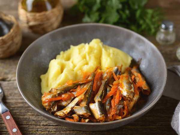 Килька балтийская в томатном соусе 240 г с ключом ГОСТ 16978 фото 1