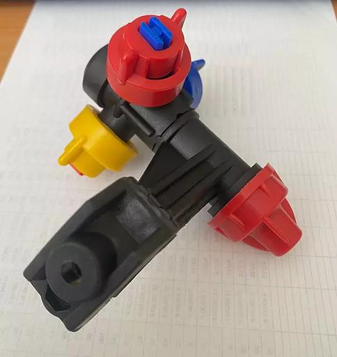 Корпус распылителя BSP0462 тройной ОПТ фото 2