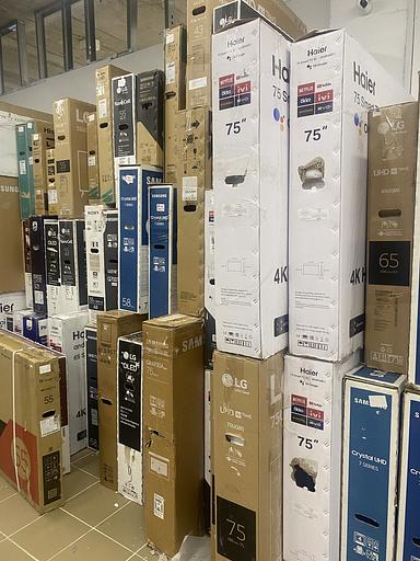 Телевизор Samsung UE85BU8000U, опт фото 4