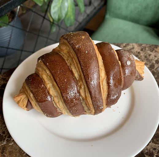 Круассан «С шоколадом» выпечной 95 г, опт фото 1