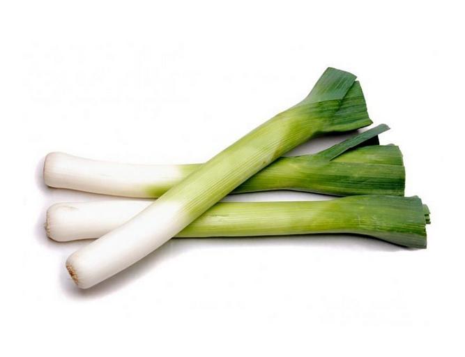 Лук порей свежий фото 1