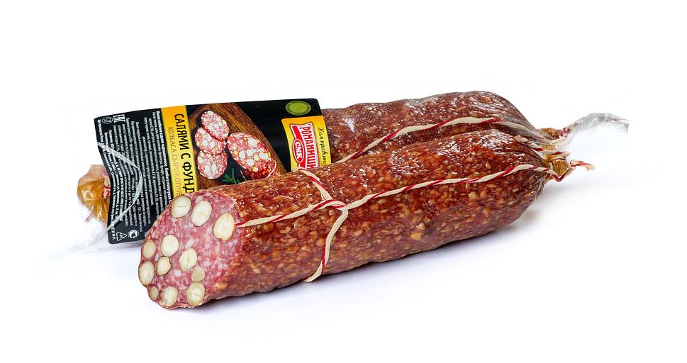 Колбасное изделие сырокопчёное Салями с фундуком ОПТ фото 2