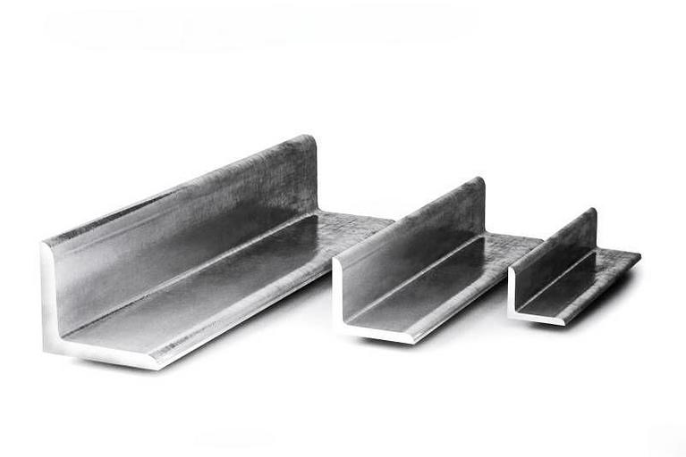 Уголок стальной равнополочный ГОСТ 8509-93 3пс/сп1-5 45х45х5 мм 6 м фото 1