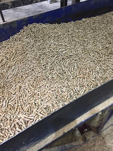 Пеллеты фото 2