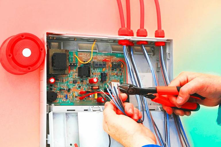 Монтаж охранно-пожарной сигнализации (ОПС) фото 1