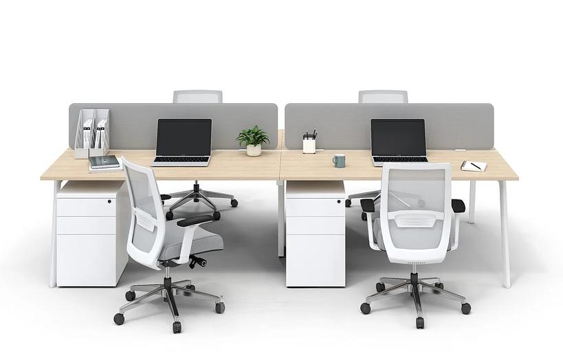 Стол менеджера (бенч-системы) на 4 человека с разделительным экраном, под заказ. фото 1