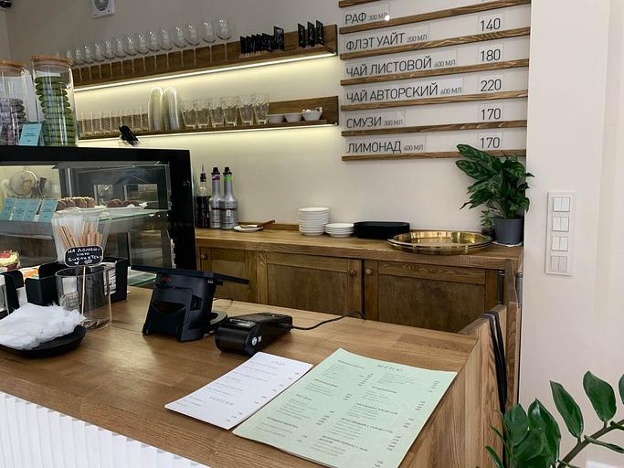 Деревянный интерьер для кафе/ресторанов фото 7