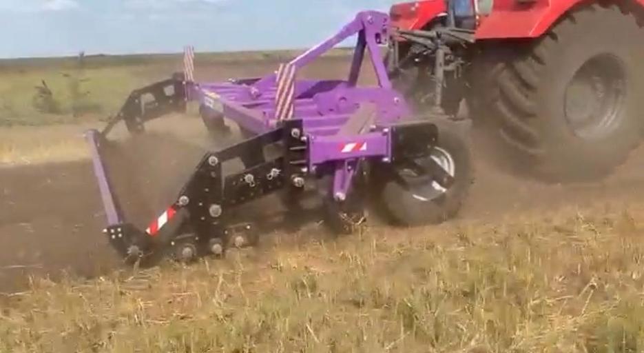 Чизельный плуг ЧИП-5 фото 3