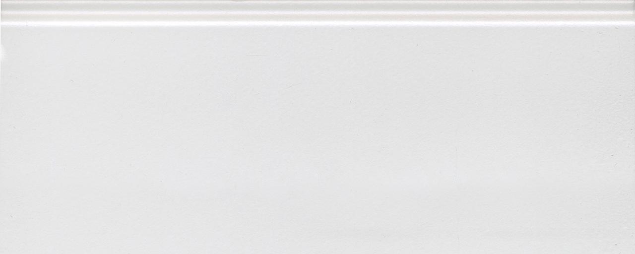Плинтус Kerama Marazzi Магнолия белый матовый обрезной 120x300 фото 1