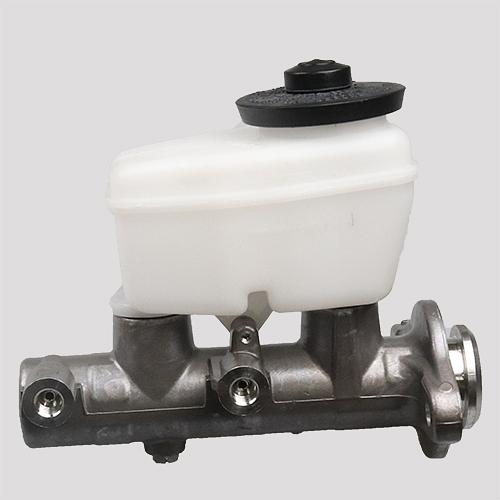 Главный тормозной цилиндр 47201-60530 (FM-1754) FIC фото 1