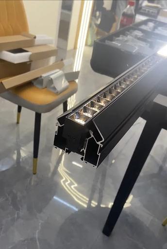 Магнитный трек для натяжного потолка фото 1