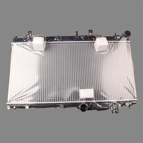 Радиатор охлаждения двигателя SM-45119-SC000 45119-SC000 EJ204 SH5 SUMOMOTO фото 1