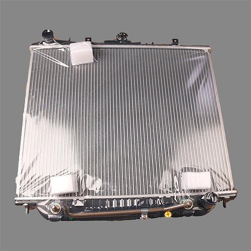 Радиатор охлаждения двигателя SM-8-97036-935-1 8-97036-935-1 4JG2 UBS69 SUMOMOTO фото 1