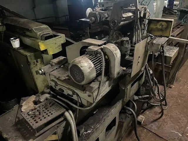 Круглошлифовальный станок 3м127 фото 4