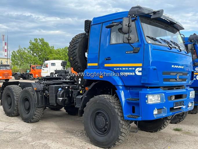 Седельный тягач КАМАЗ 65225-6215-47(RT) (односкат) фото 1