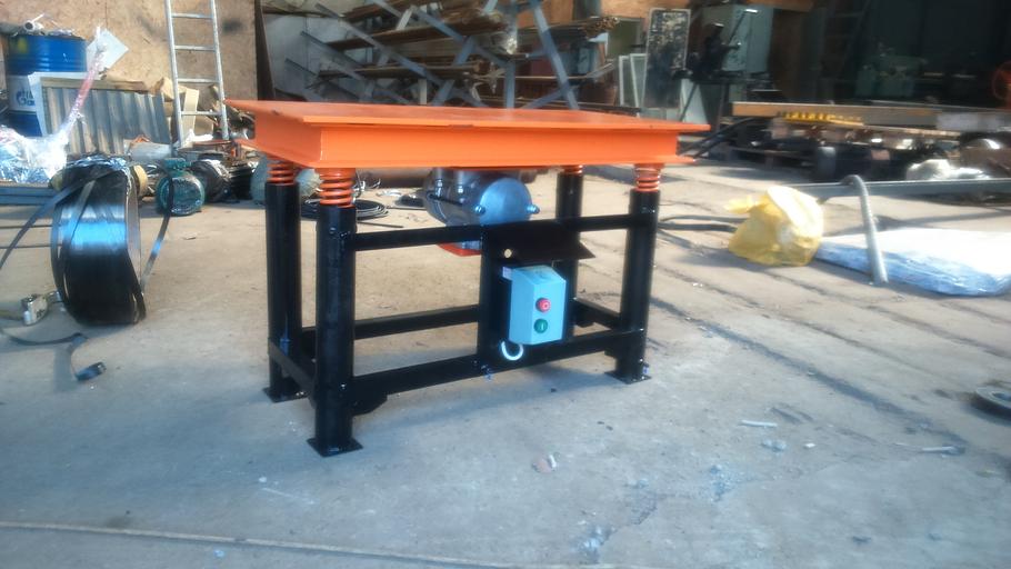 Вибростол ЭВС-8 380В (500х500) фото 1