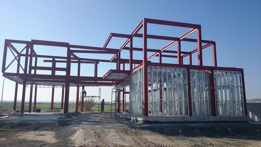 Изготовление на заказ металлоконструкций для строительства фото 1