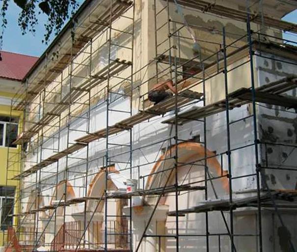 Предоставление в аренду строительных рамных монтажных лесов для наружных и внутренних работ фото 2