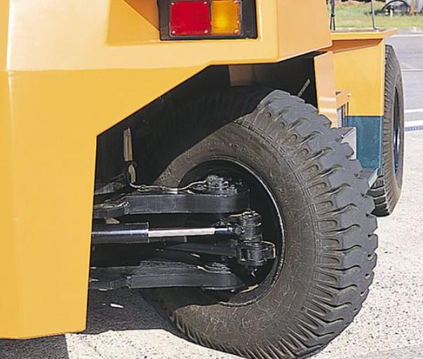 Вилочный автопогрузчик Toyota 4FDК150 крупнотоннажный фото 5