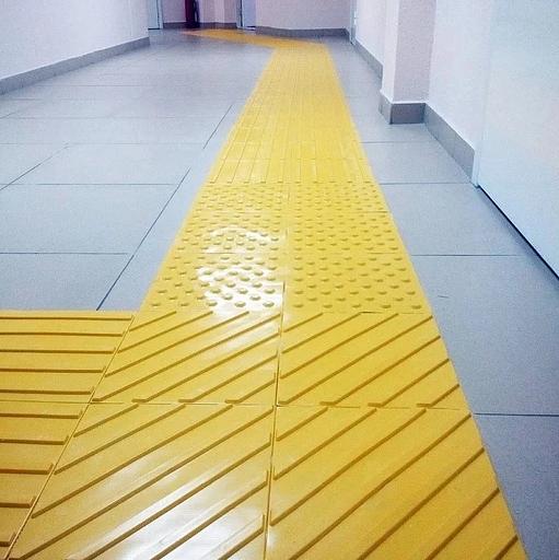 Тактильная плитка ПУ полиуретан 300х300 направляющая ОПТ фото 6