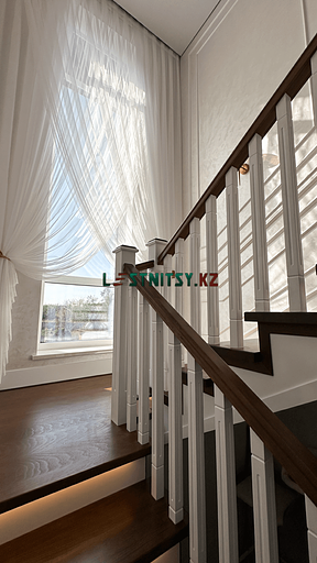 Лестница П-образная с деревянным ограждением под заказ фото 4