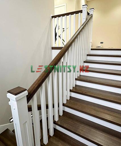 Лестница П-образная на каркасе из монолитного бетона под заказ фото 4