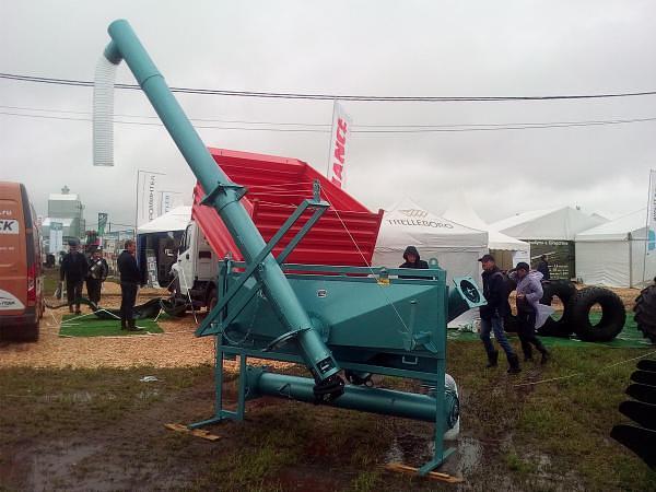 Загрузчик сеялок ЗСНР-25 (ГАЗ, ЗИЛ, 2ПТС-4) (регулируемый) фото 1