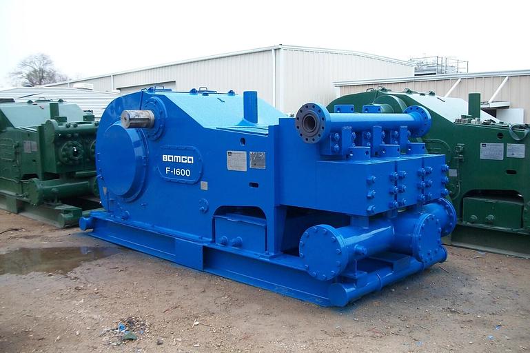 Буровой насос F-1600 с дизельным приводом фото 1
