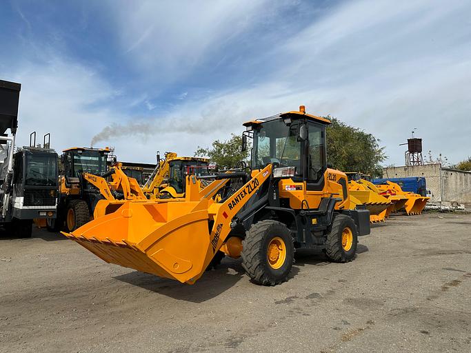 Фронтальный погрузчик Rantex ZL20 фото 2