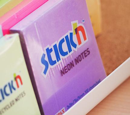 Блок самоклеящийся бумажный Stick`n 21332 76x76мм 100лист. 70г/м2 неон фото 3