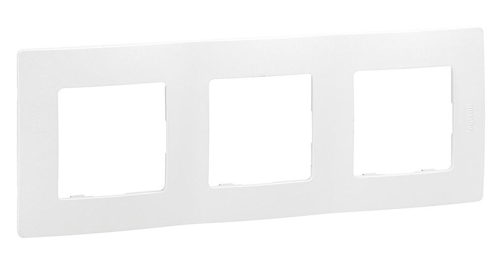 ETIKA Рамка 3поста, бел. Legrand 672503 фото 1