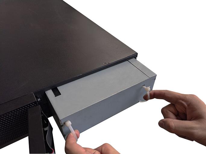 ИБП Powercom SNT-1000, 1000 Вт/1000 ВА, Rack/Tower, 6 розеток IEC320 C13 с резервным питанием, LCD, USB, RS-232, слот под SNMP карту, ШхГхВ 428х425х84 мм, вес 15.8 кг Powercom UPS SNT-1000, 1000 W/1000 VA, Rack фото 3