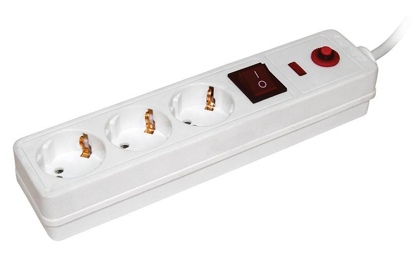 Сетевой фильтр IEK СФ-03К 1.5м (3 розетки) белый (коробка) фото 1
