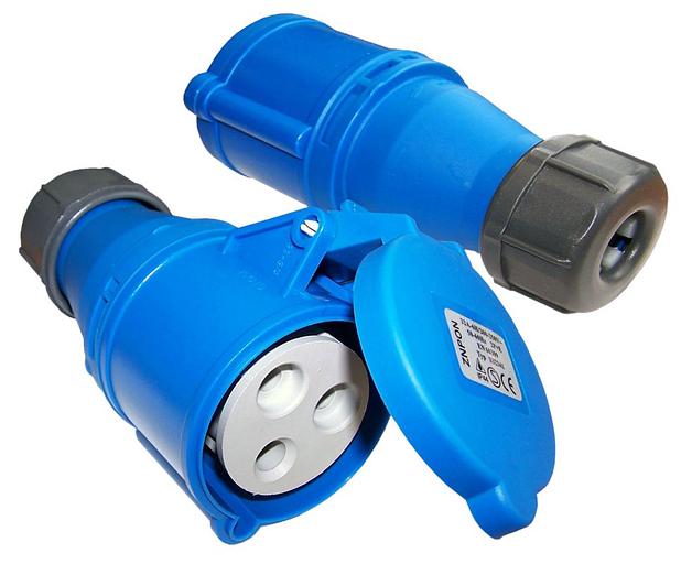 Вилка Lanmaster LAN-IEC-309-32A1P/F однофазная мама 32A 250V разборная синяя фото 1