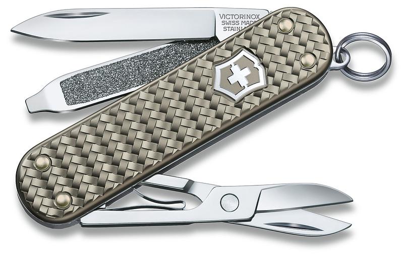 Нож перочинный Victorinox Classic Precious Alox (0.6221.4031G) 58мм 5функц. серый подар.коробка фото 1