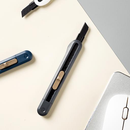 Нож канцелярский Deli ENS063-GR Nusign шир.лез.9мм фиксатор сталь серый фото 5