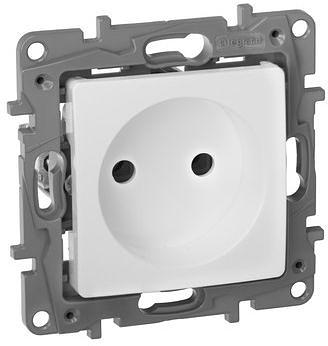 Розетка силов. Legrand Etika 672220 скрыт. IP21 белый фото 1