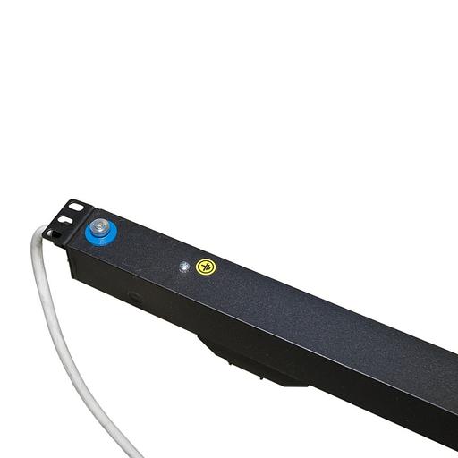 Hyperline SHE-20IEC-4BIEC-B-3PVB Блок розеток, вертикальный, 20 розеток IEC320 C13, 4 розетки IEC320 C19, автоматич. выключатель, кабель питания 3м (3х4.0мм2) с вилкой IEC 60309 32А (2х16A) (2P+E), 250В, 1556x44.4x44.4мм (ДхШхВ), корпус алюминий, черный фото 6