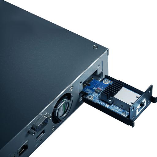 Сетевое хранилище без дисков Synology RS422+ фото 8