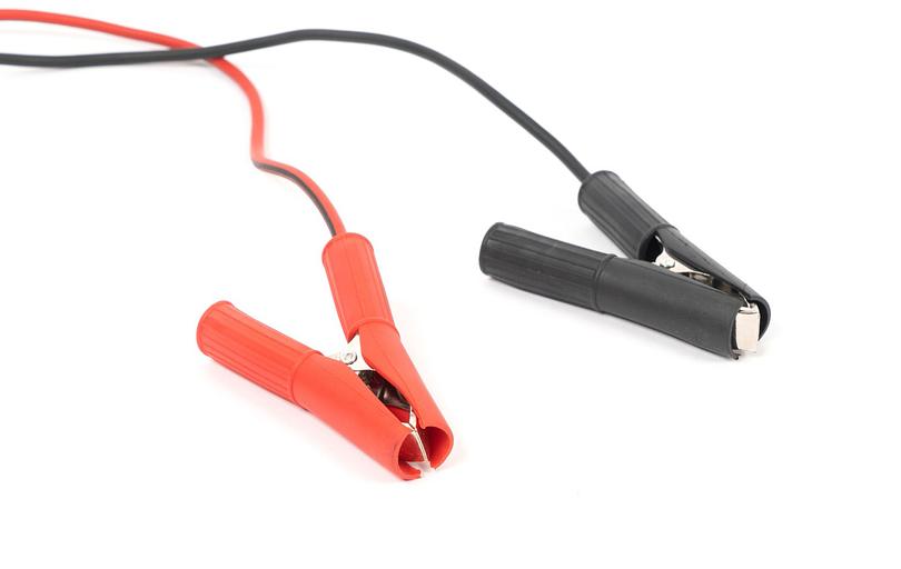 248 Компактное автоматическое зарядное устройство для аккумуляторов (АКБ), заряжает все типы свинцово-кислотных АКБ, включая автомобильные. Ток заряда до 8А. IP 50. Бастион SKAT 8A фото 8