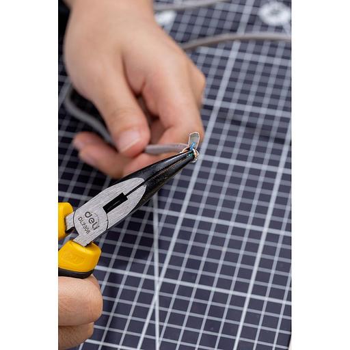 Удлиненные плоскогубцы с изогнутыми губками Deli DL2306 160мм, угол загиба губок 30°, сталь CrV, двухкомпонентная ручка фото 3