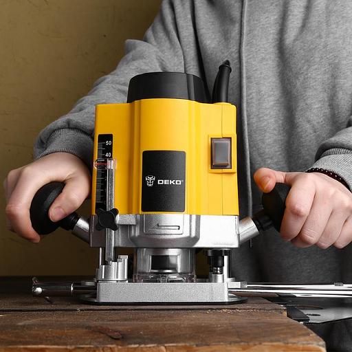 Фрезер DEKO DKR1600E + набор фрез RBS12 (12 предметов) [063-4221] фото 2