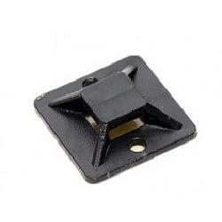 EKF plc-30x30-b Площадка самоклеящаяся (30х30мм.) черная (100шт.) EKF фото 1