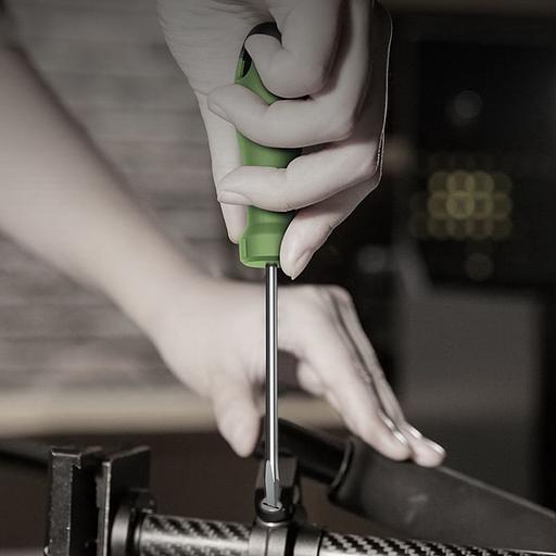 Шлицевая отвёртка "Home Series Green" Deli HT1105L 5x100мм Эксклюзивный дизайн, рукоятка из высококачественного софттач пластика фото 4