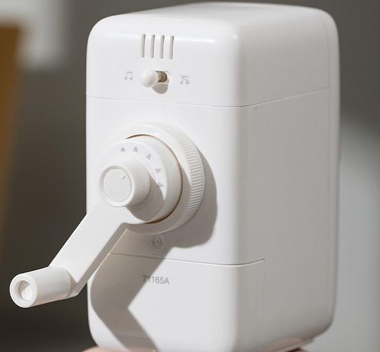 Точилка для карандашей механическая Deli E71165A 1 отверстие пластик ассорти фото 9