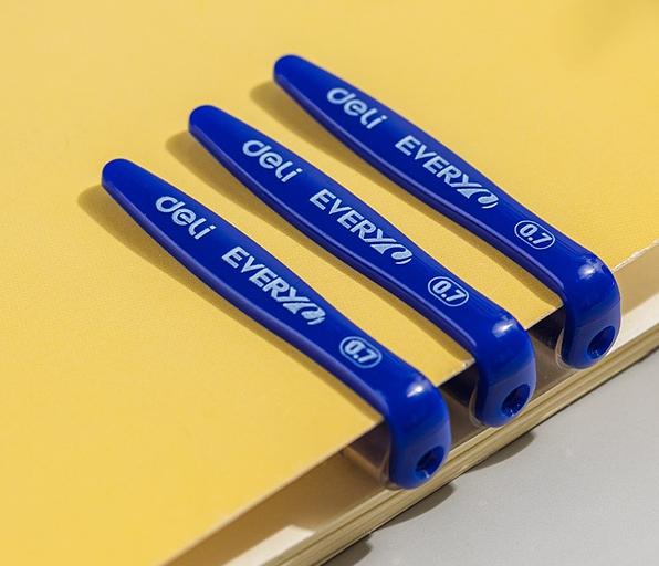 Ручка гелев. Deli EveryU EG82-BL прозрачный d=0.7мм син. черн. 1стерж. кругл. фото 3